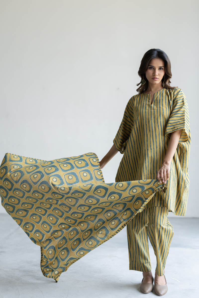 Set of 3 - Kaftan Top, Scarf & Pant - Iro 05