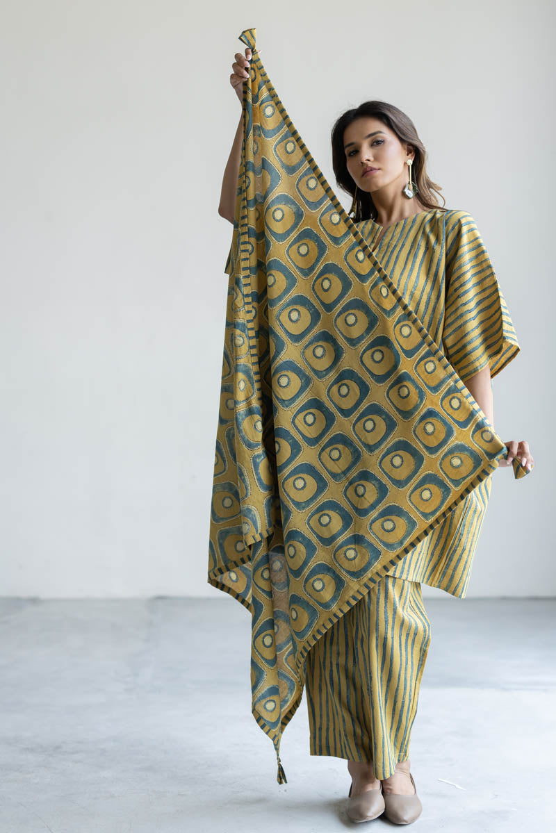 Set of 3 - Kaftan Top, Scarf & Pant - Iro 05