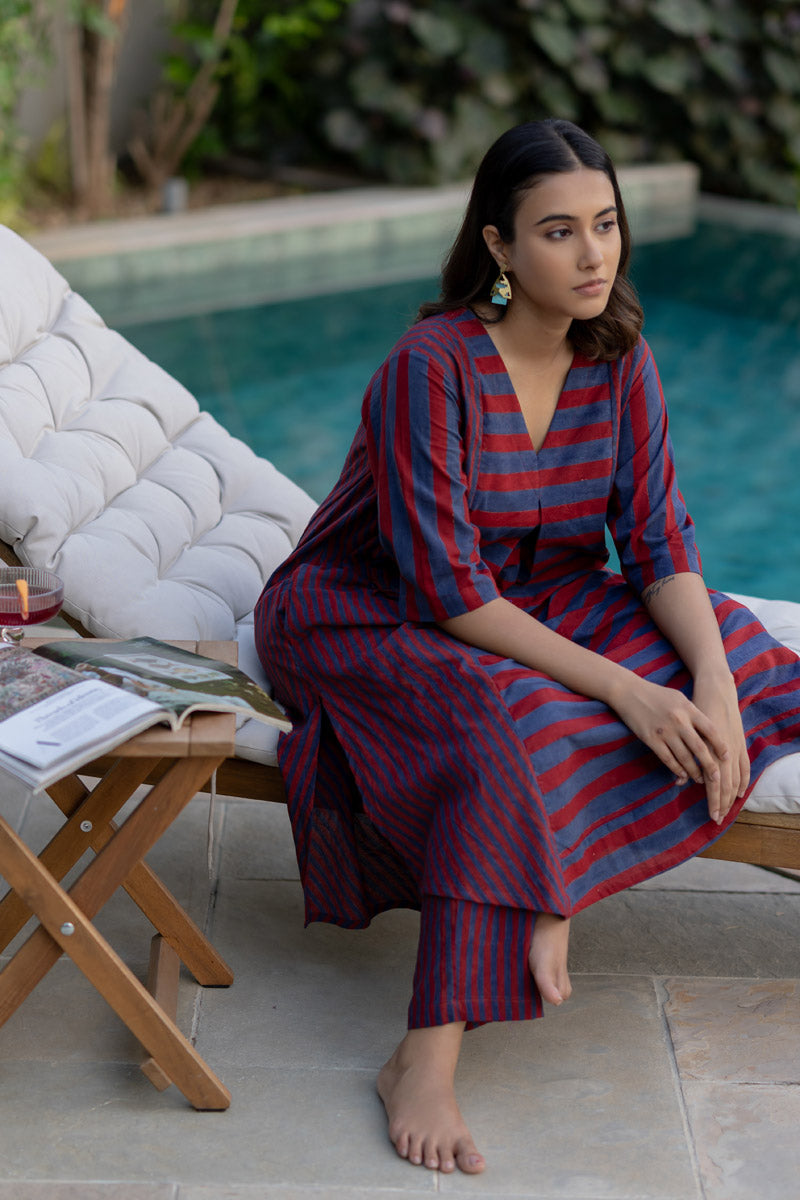 V Neck Panelled Kurta Set of 2 - Madder Bloom
