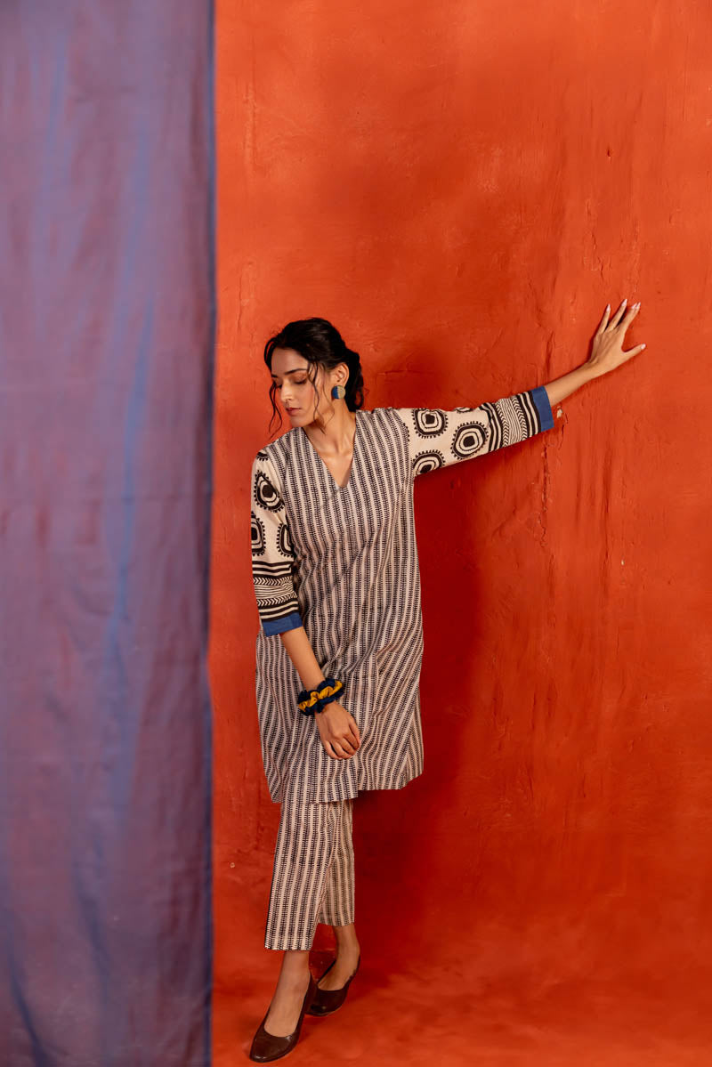Set of 2 - Kurta & Pants - Asa 16