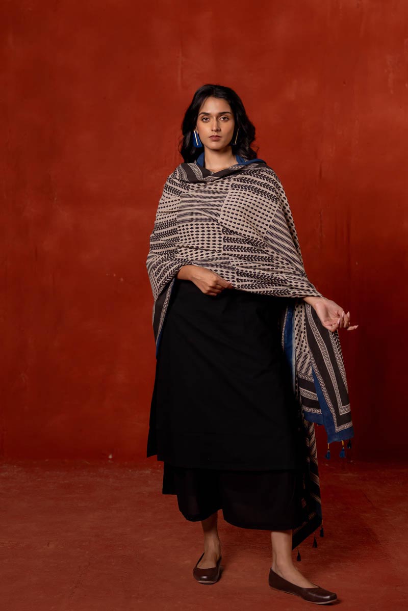 Set of 3 - Kurta, Dupatta & Culotte - Asa 07