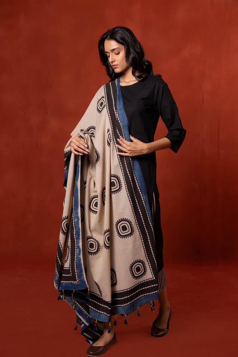 Cotton Dupatta - Aki