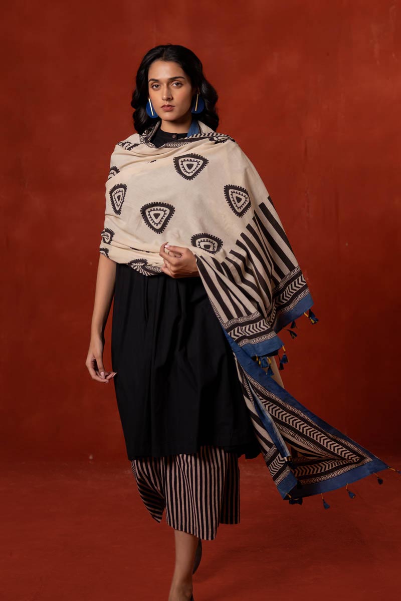Set of 3 - Kurta, Dupatta & Culotte - Asa 01