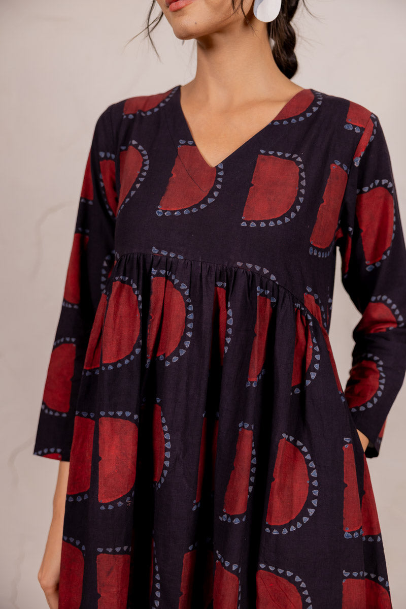 V neck Flared Dress - Zar Black