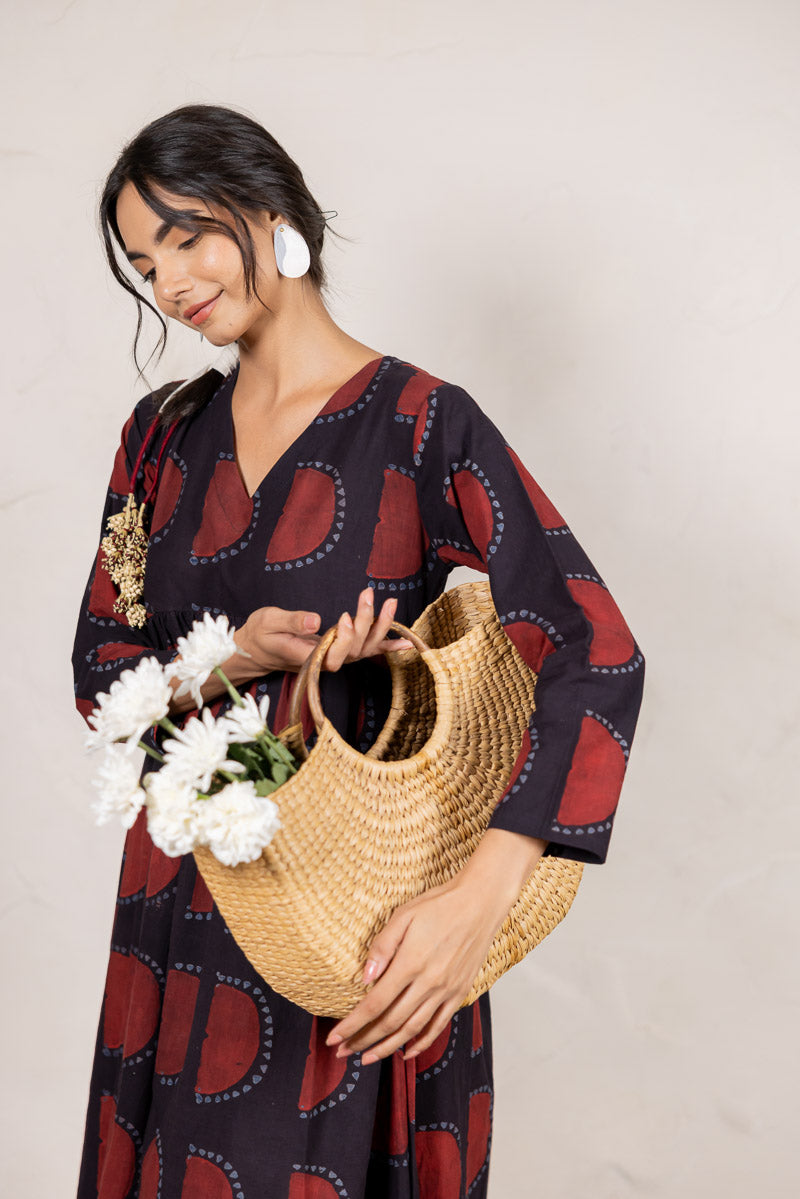 V neck Flared Dress - Zar Black