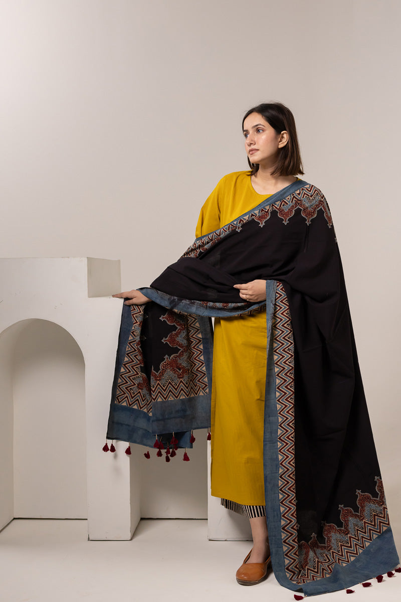 Cotton Dupatta - Chevron Border Black