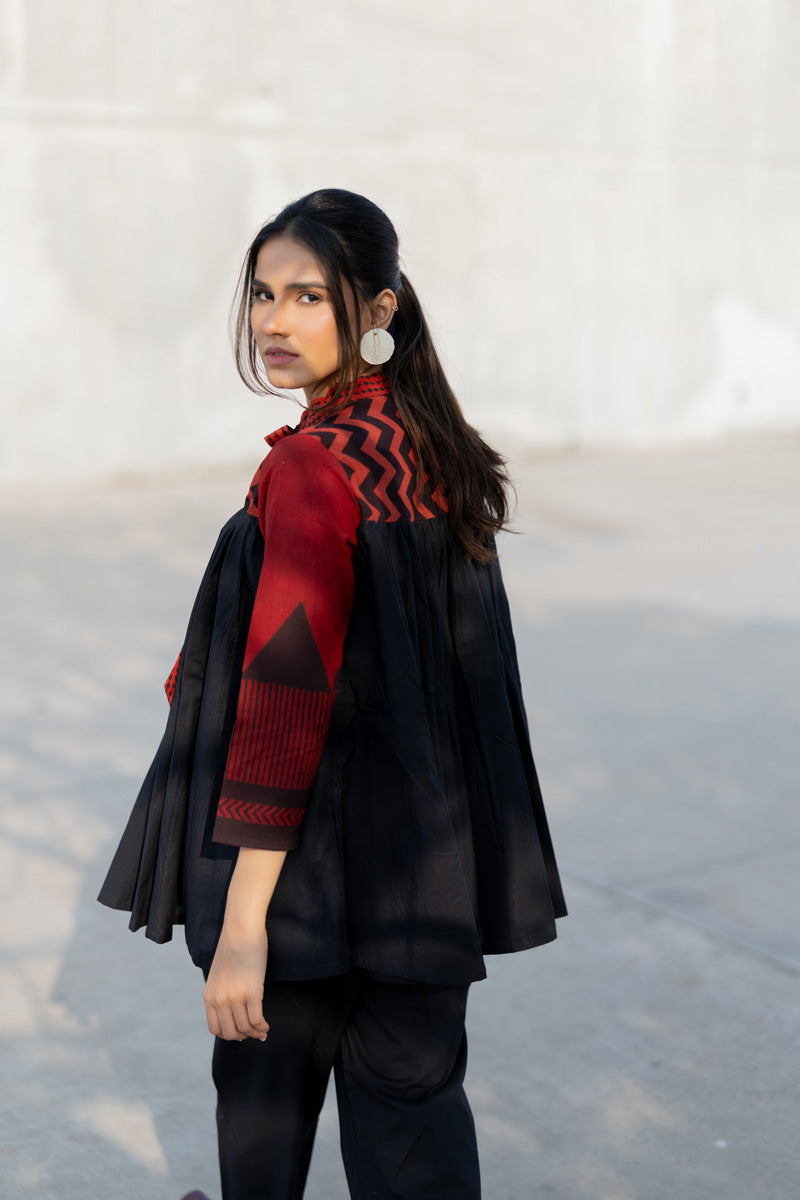 Swirl Around Top - Ori