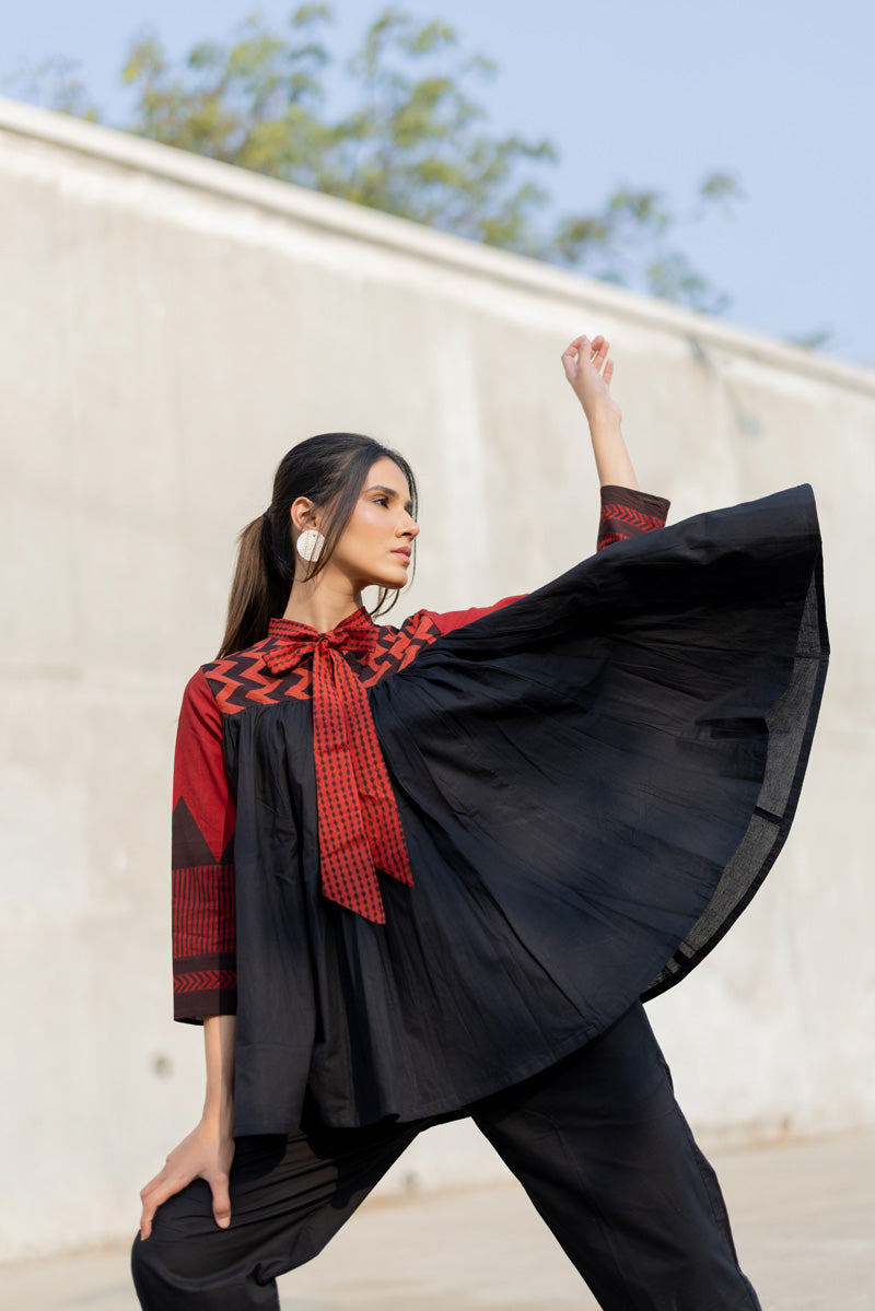 Swirl Around Top - Ori