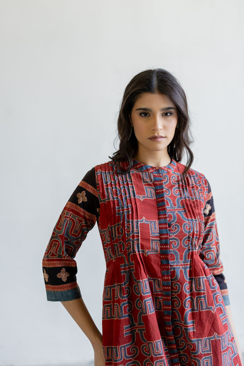 Pintuck Kurta - Avira Red