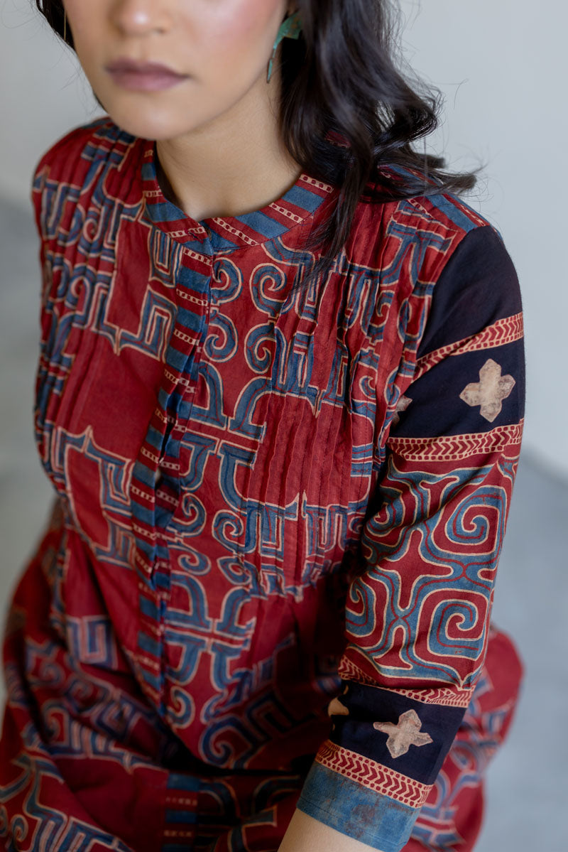 Pintuck Kurta - Avira Red