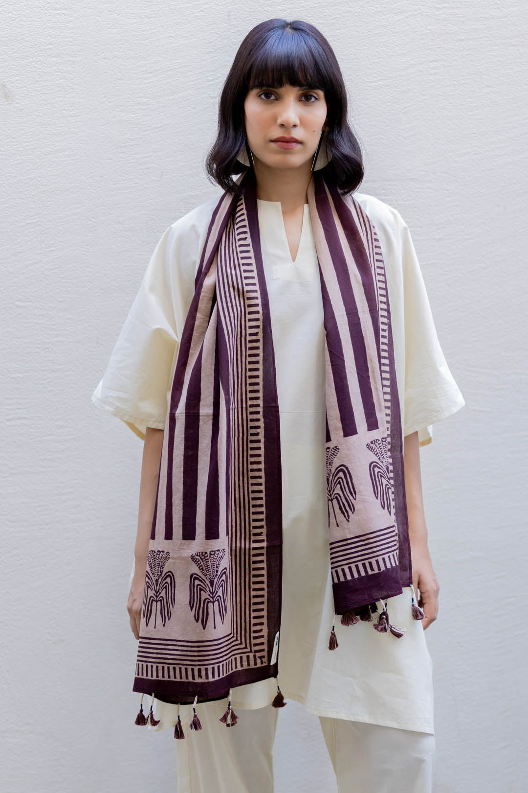 Cotton Stole - Maroon meadow 01