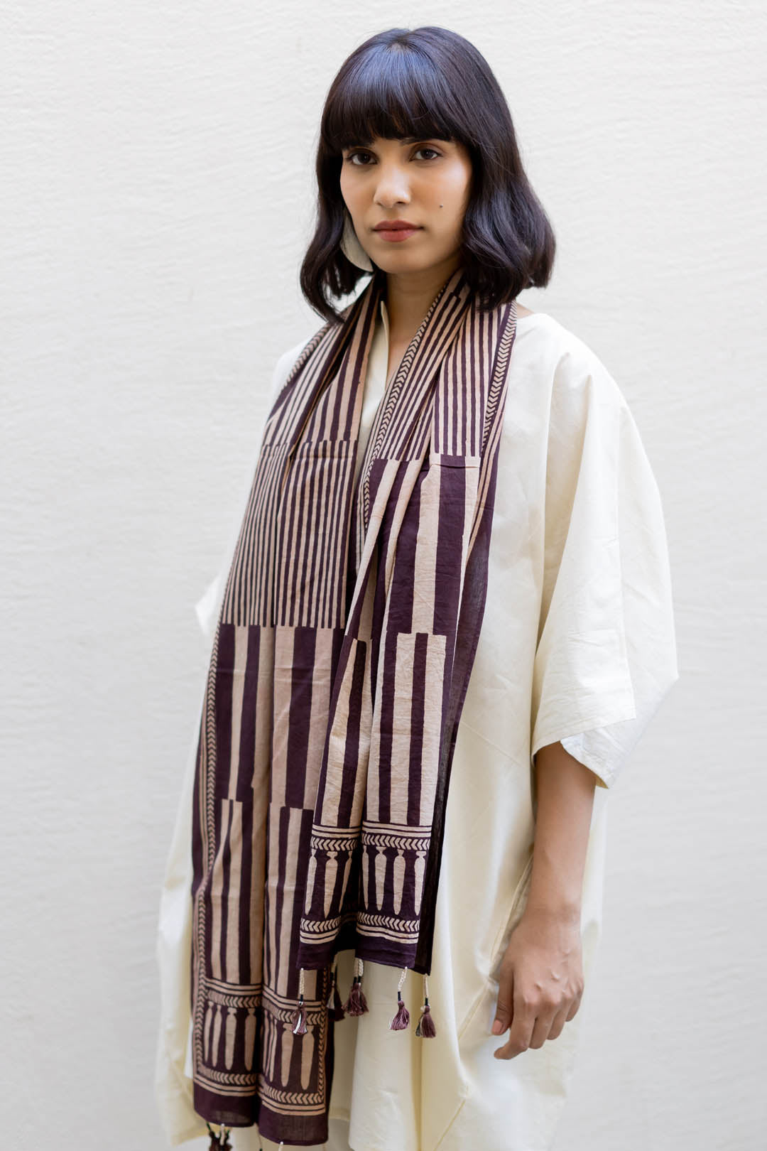 Cotton Stole - Maroon meadow 02