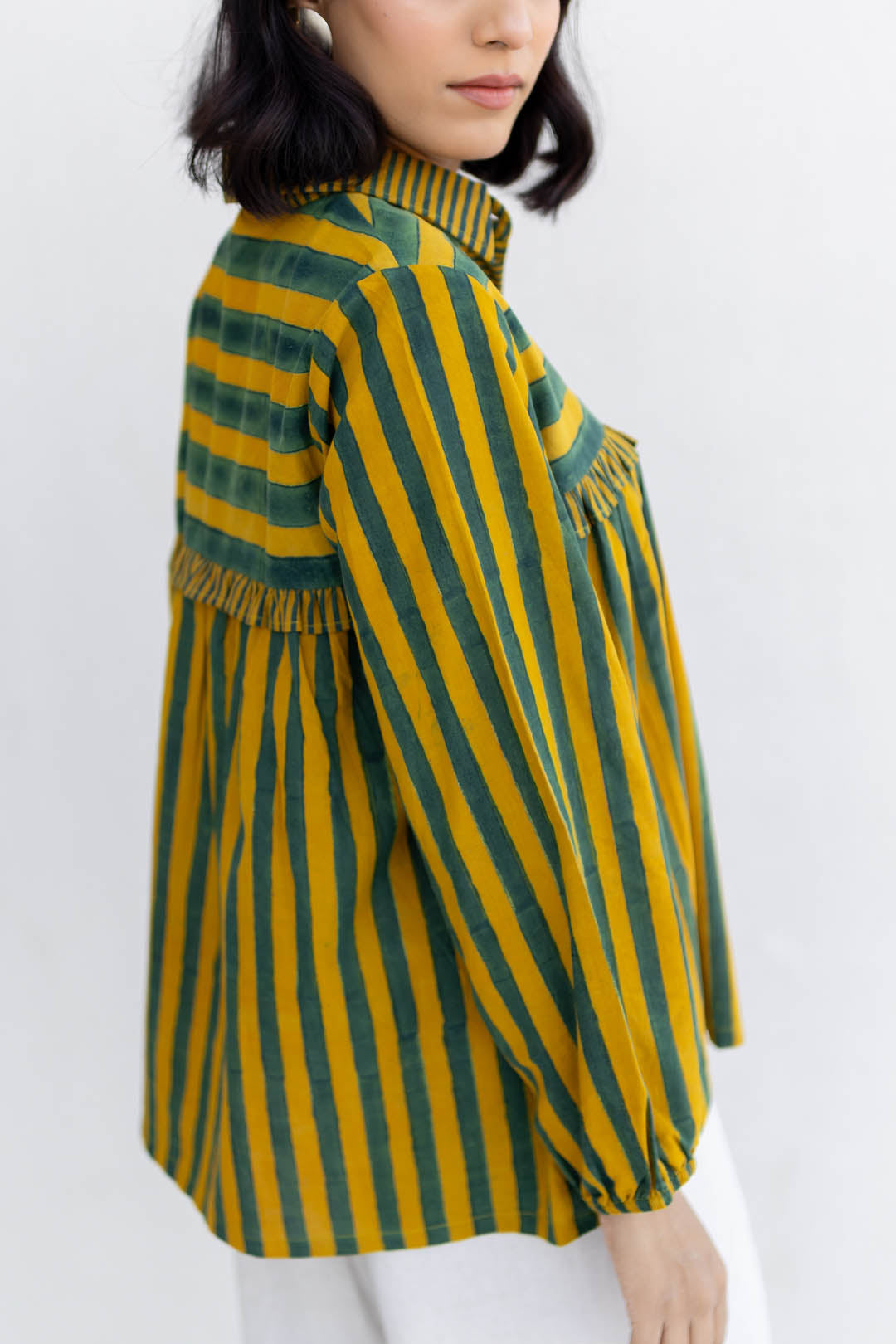Not-so-basic Shirt - Moss leaf