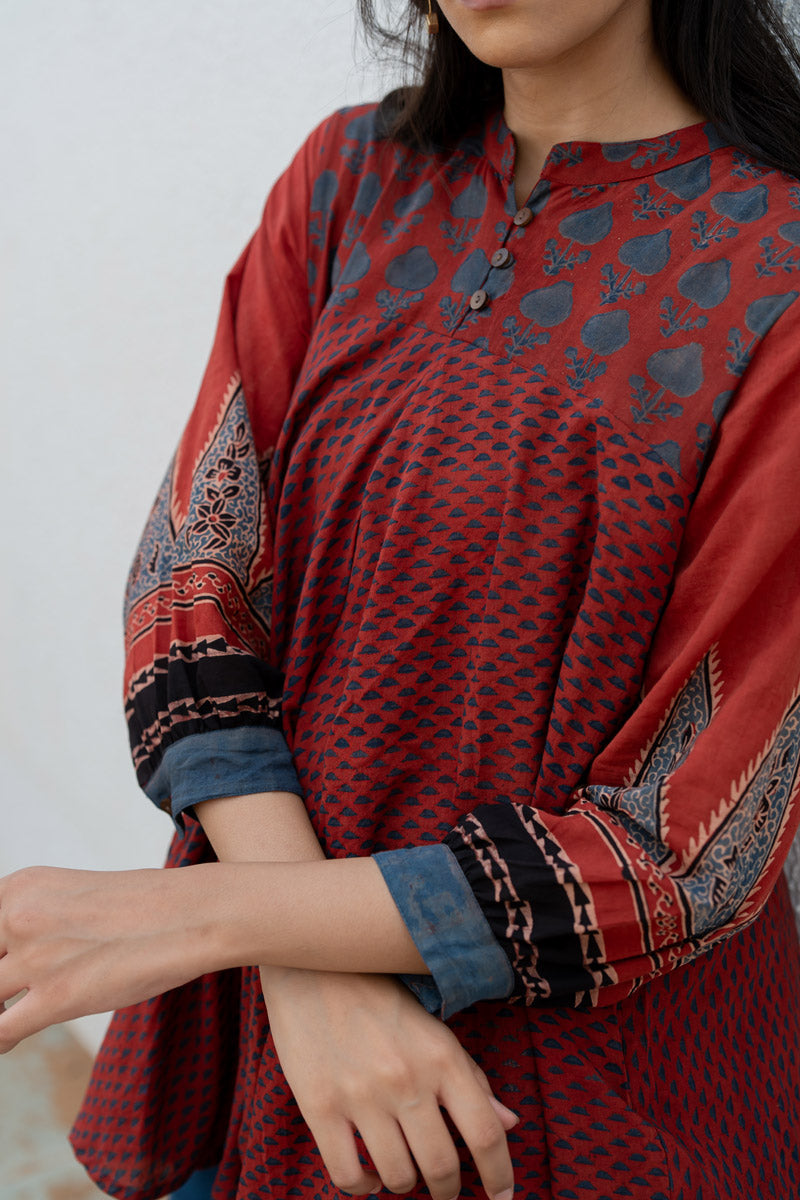 Bias Tunic - Ark Red