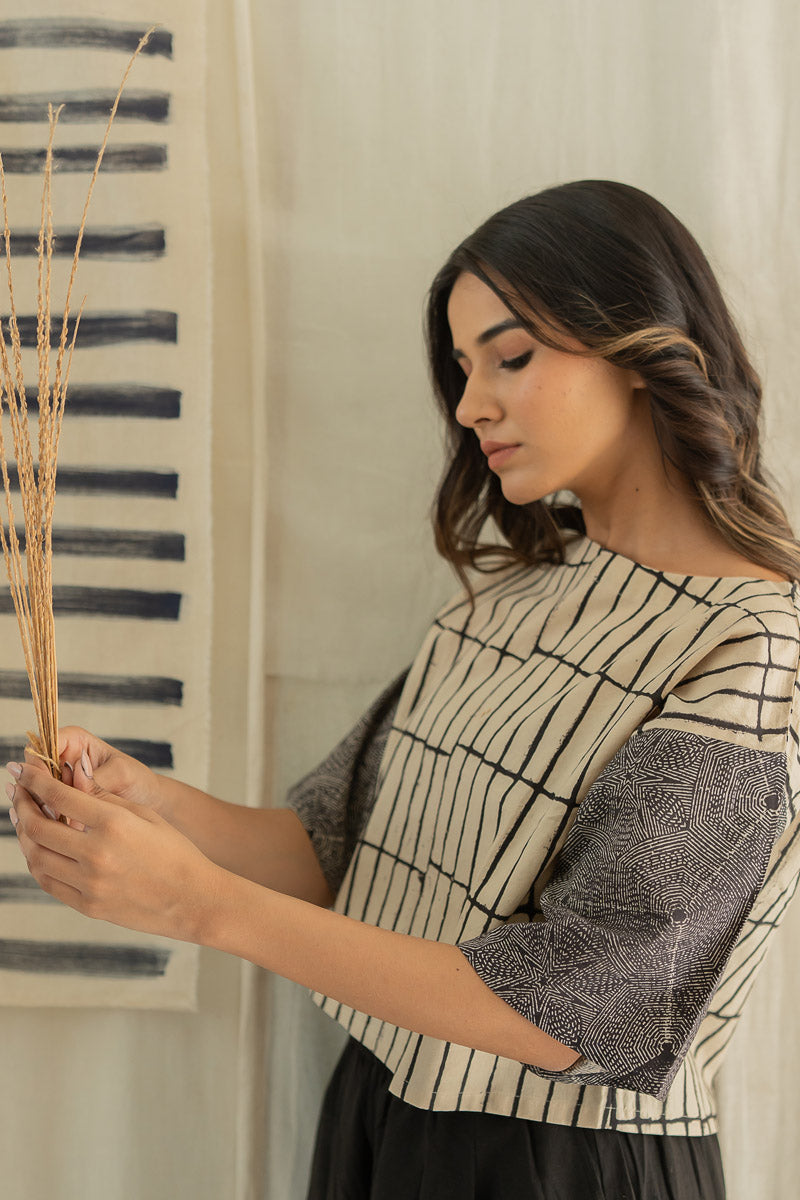 Basic Top - Black & Natural white Stripes