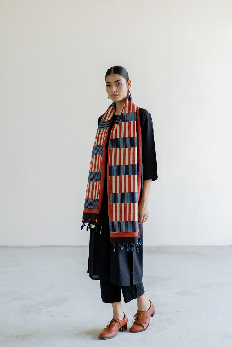 Set of 3 - Kurta, Stole & Pant - Ona 10