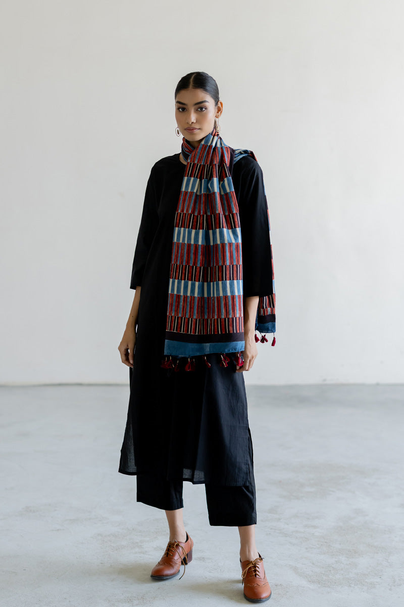 Set of 3 - Kurta, Stole & Pant - Ona 11