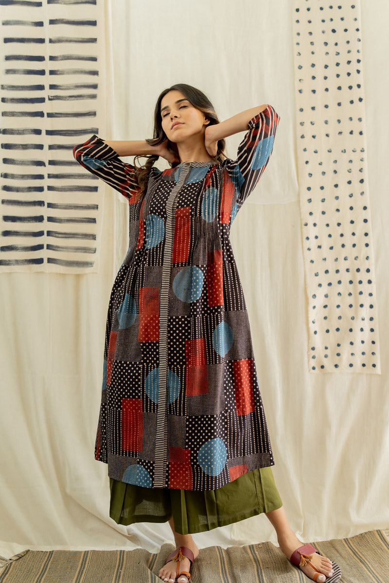 Pintuck Kurta - Playful Geometry Black