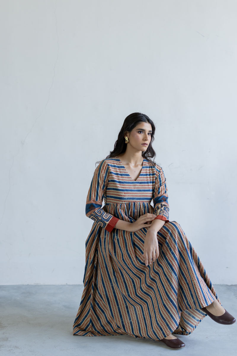 V neck Flared Dress - Veha Natural white