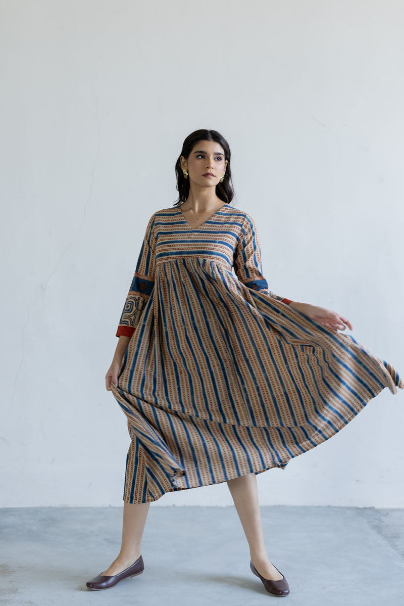 V neck Flared Dress - Veha Natural white