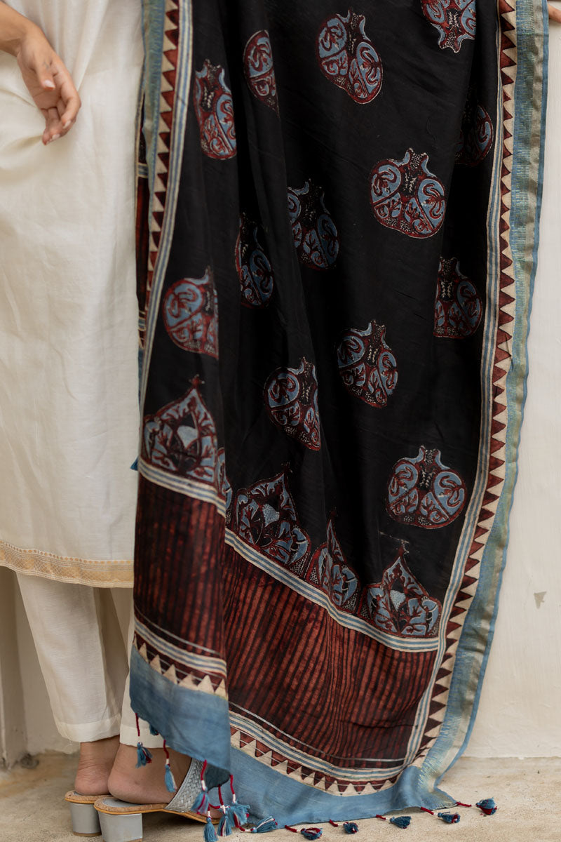 Chanderi Silk Dupatta - Parizaad