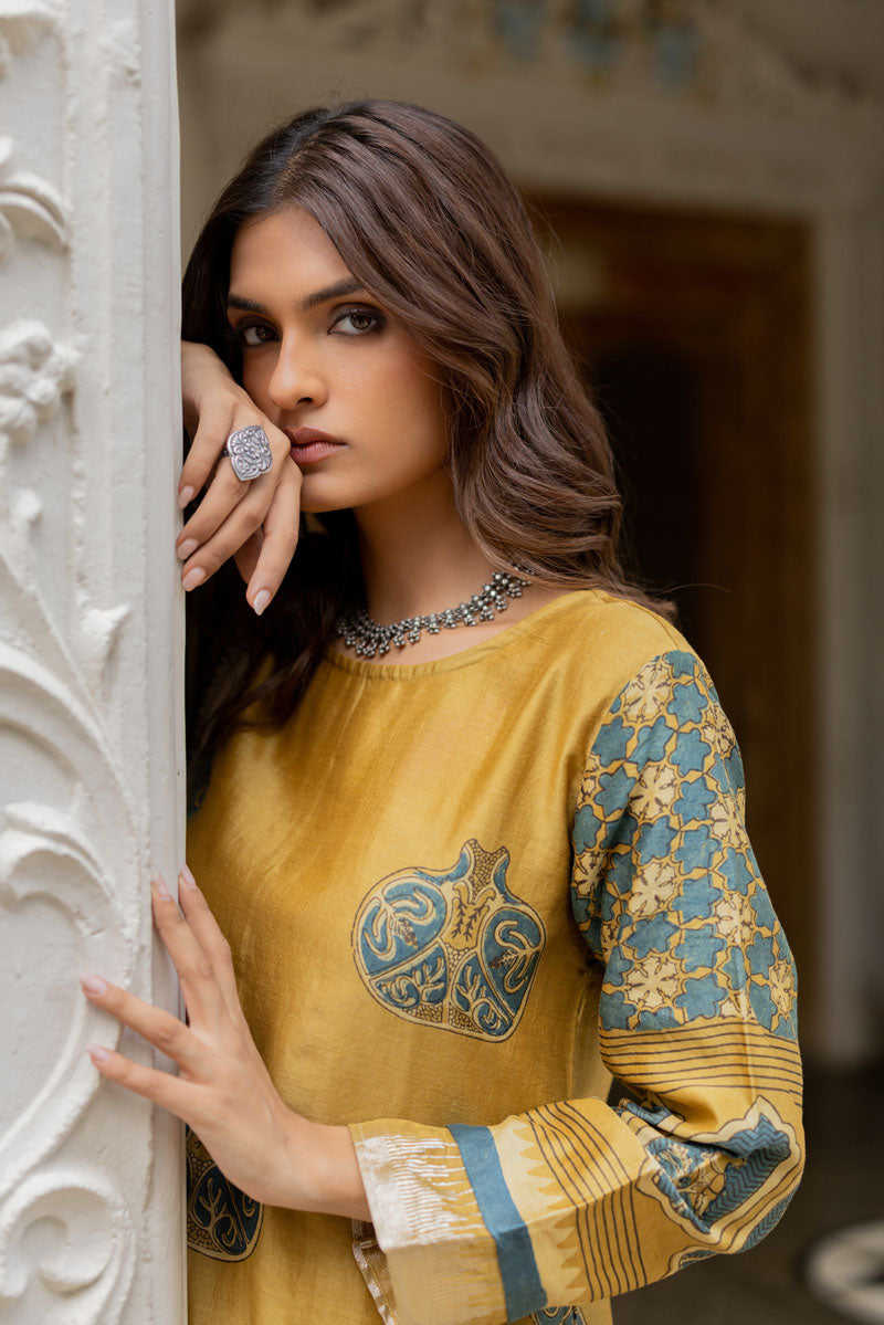 Chanderi Silk Classic Kurta Set of 2 - Parizaad