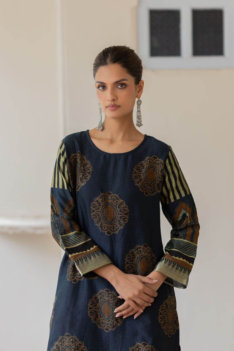 Chanderi Silk Classic Kurta Set of 2 - Mahnoor