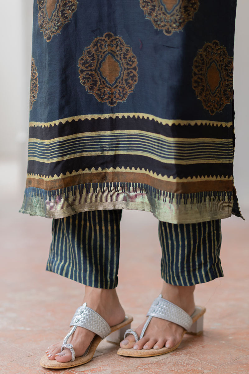 Chanderi Silk Classic Kurta Set of 2 - Mahnoor
