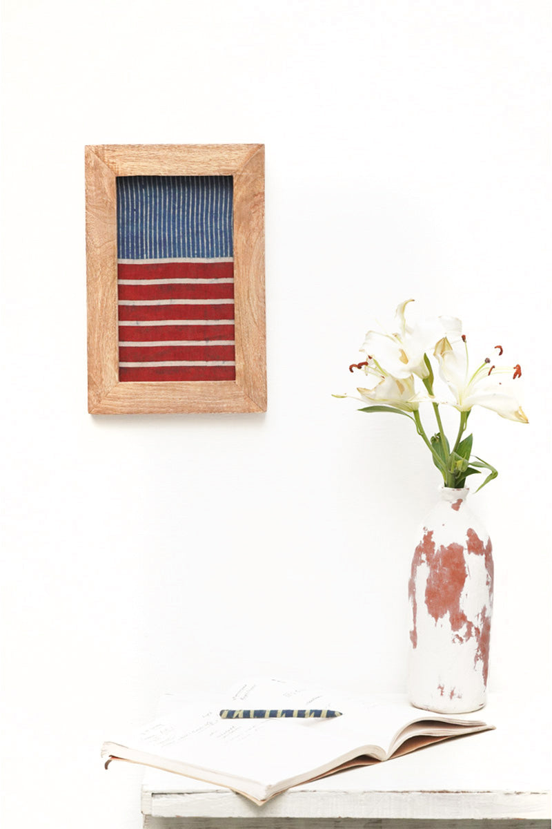 Wooden Frame with Stripe Motif - 12