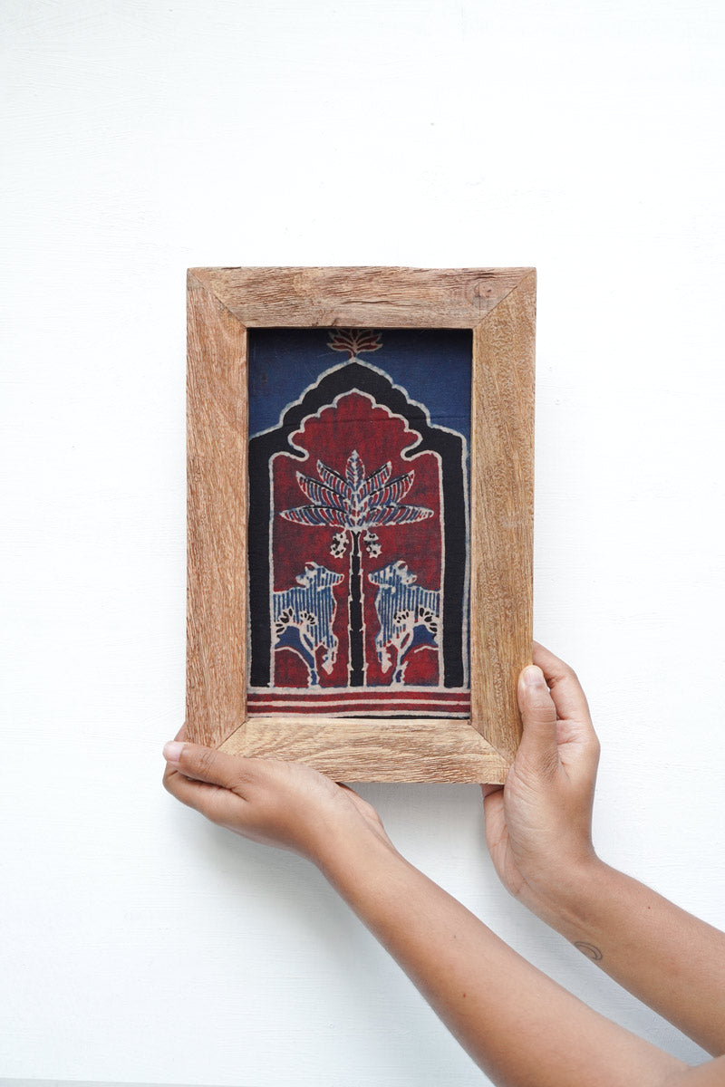 Set of 2 Wooden Frames - 10
