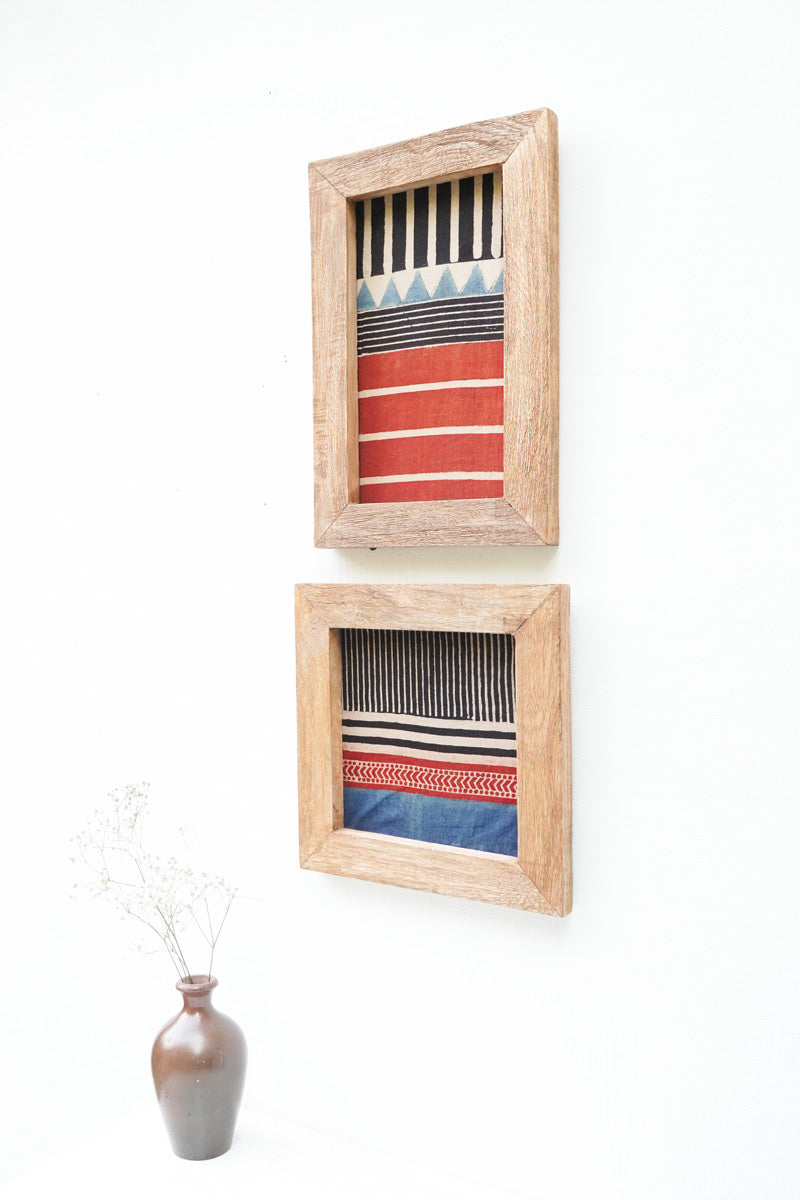 Set of 2 Wooden Frames - 09