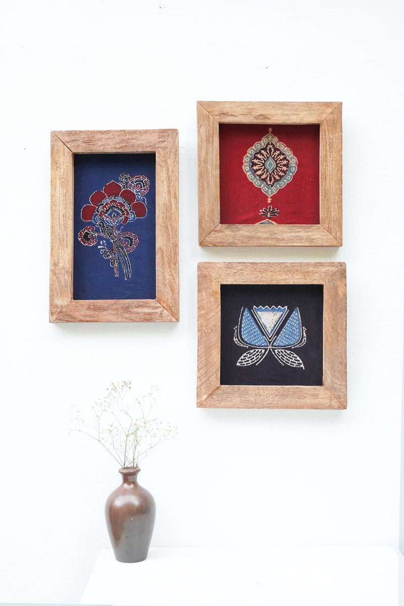 Set of 3 Wooden Frames - 07