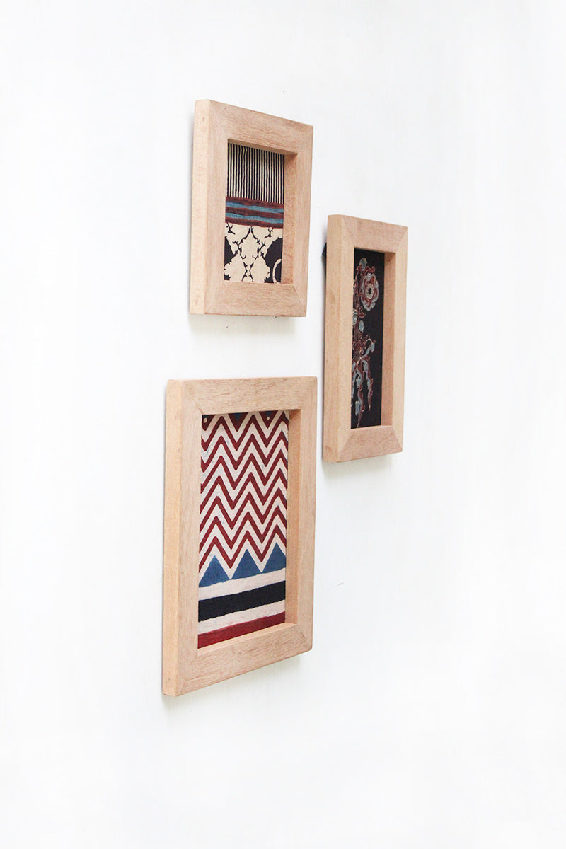 Set of 3 Wooden Frames - 04